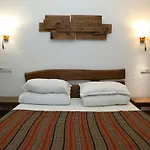Hotel гук готельно-ресторанний комплекс *