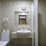 Hotel гук готельно-ресторанний комплекс