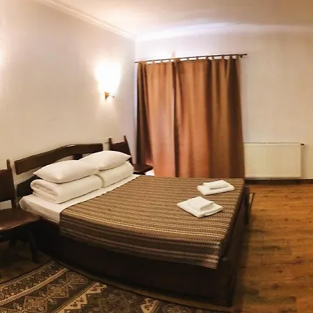 Hotel Гук Готельно-Ресторанний Комплекс