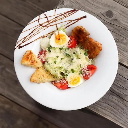 гук готельно-ресторанний комплекс * Boekovel