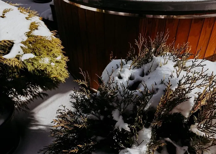 гук готельно-ресторанний комплекс *