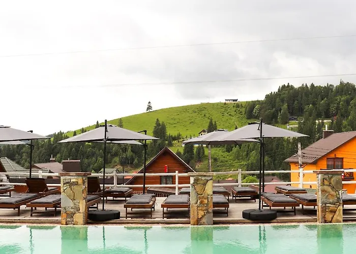 гук готельно-ресторанний комплекс 布克维