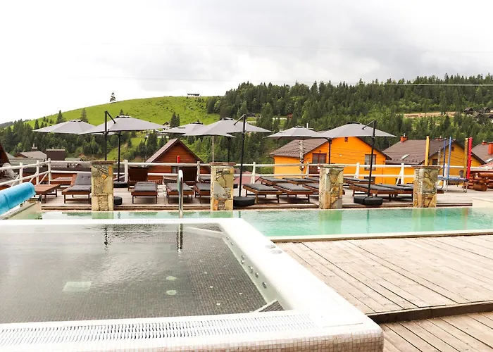 гук готельно-ресторанний комплекс 酒店 *