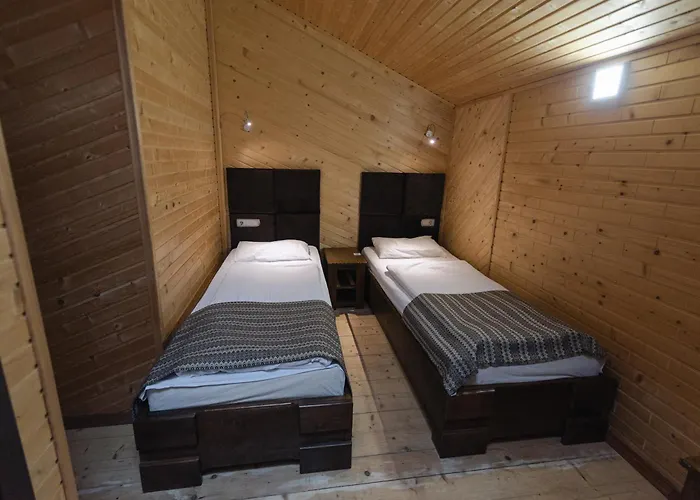 гук готельно-ресторанний комплекс 布克维