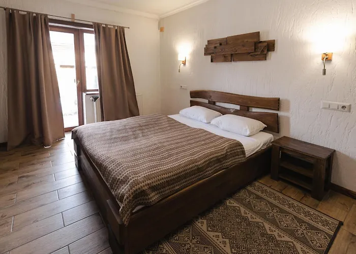 гук готельно-ресторанний комплекс 酒店 *