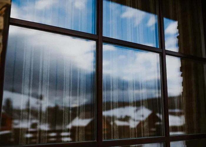 гук готельно-ресторанний комплекс * 布克维