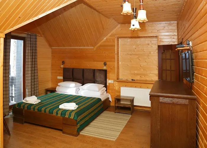 гук готельно-ресторанний комплекс *