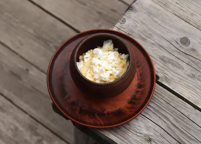 гук готельно-ресторанний комплекс *