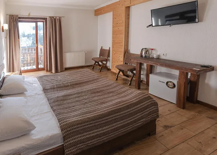 гук готельно-ресторанний комплекс Буковель