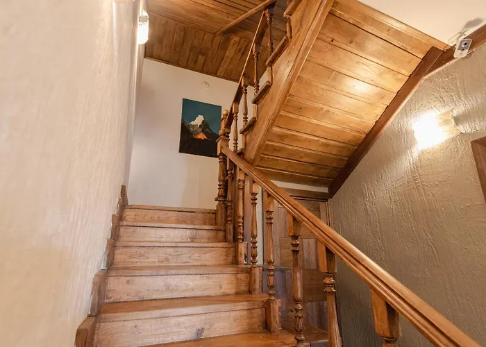 гук готельно-ресторанний комплекс *